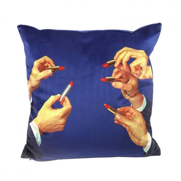 fata-de-perna-patrata-multicolora-din-poliester-50x50-cm-lipsticks-toiletpaper-seletti